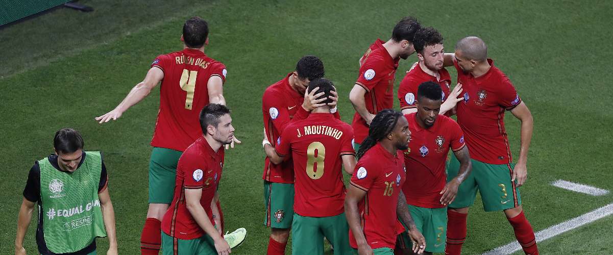Bancada | Portugal repete bicampeã Espanha e passa fase de ...