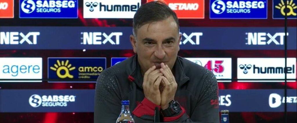 “Que esse Galeno venha para ficar”, diz Carvalhal
