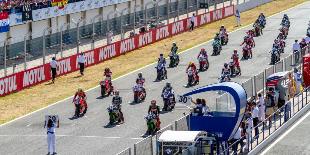 Superbike horário Portugal: Hora do GP Chéquia de WSBK 2026 superbikes grande prémio
